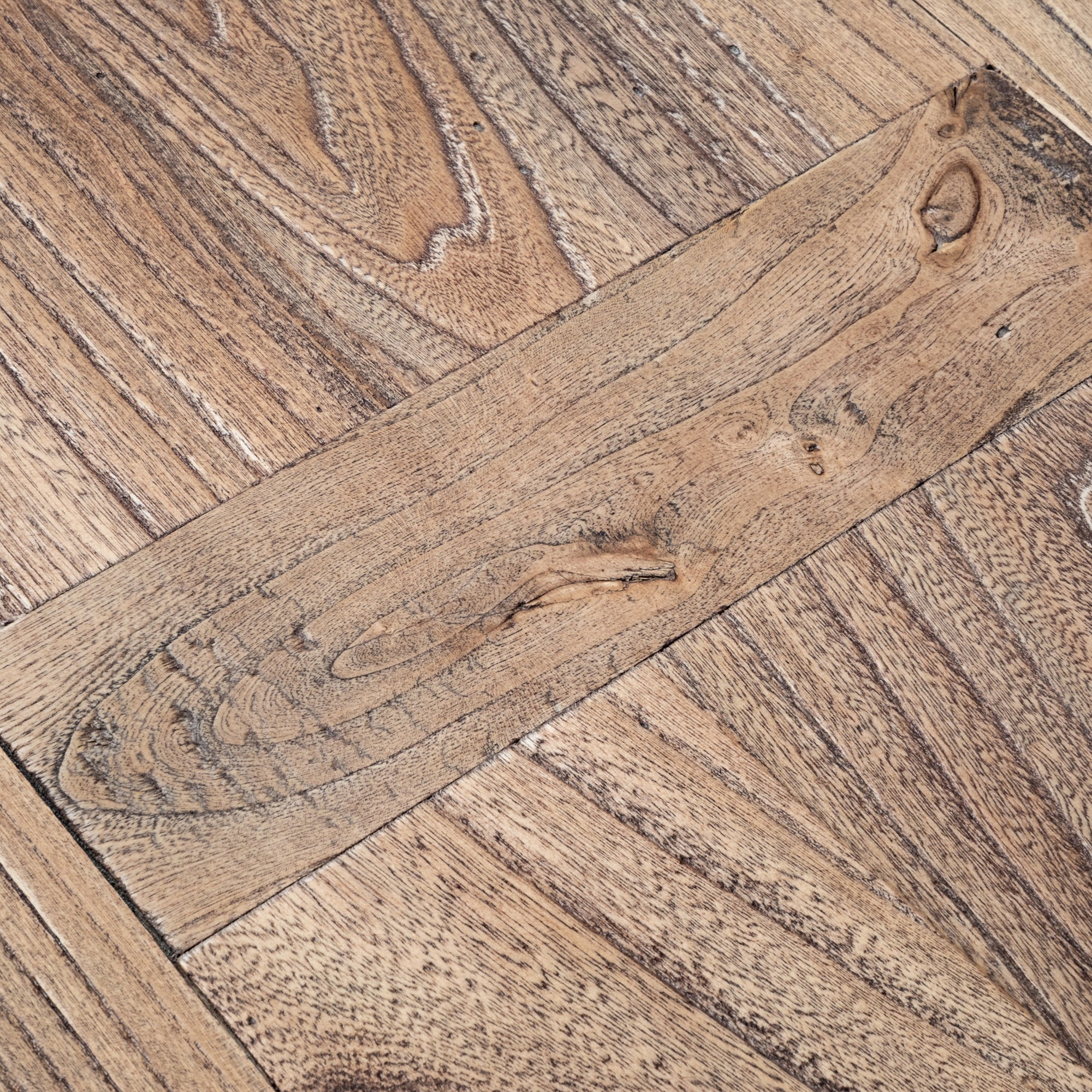 Reclaimed ELM 2.4m Wood Bench - Natural - image 9