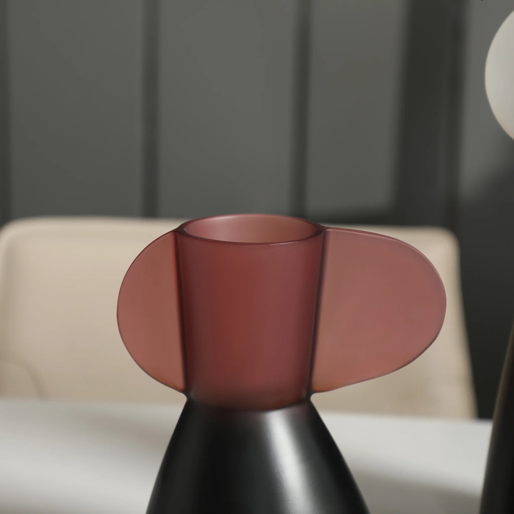Showcasing Bilara Colorblock Amphorae B FC-SZ24052B  by Calibre Furniturs