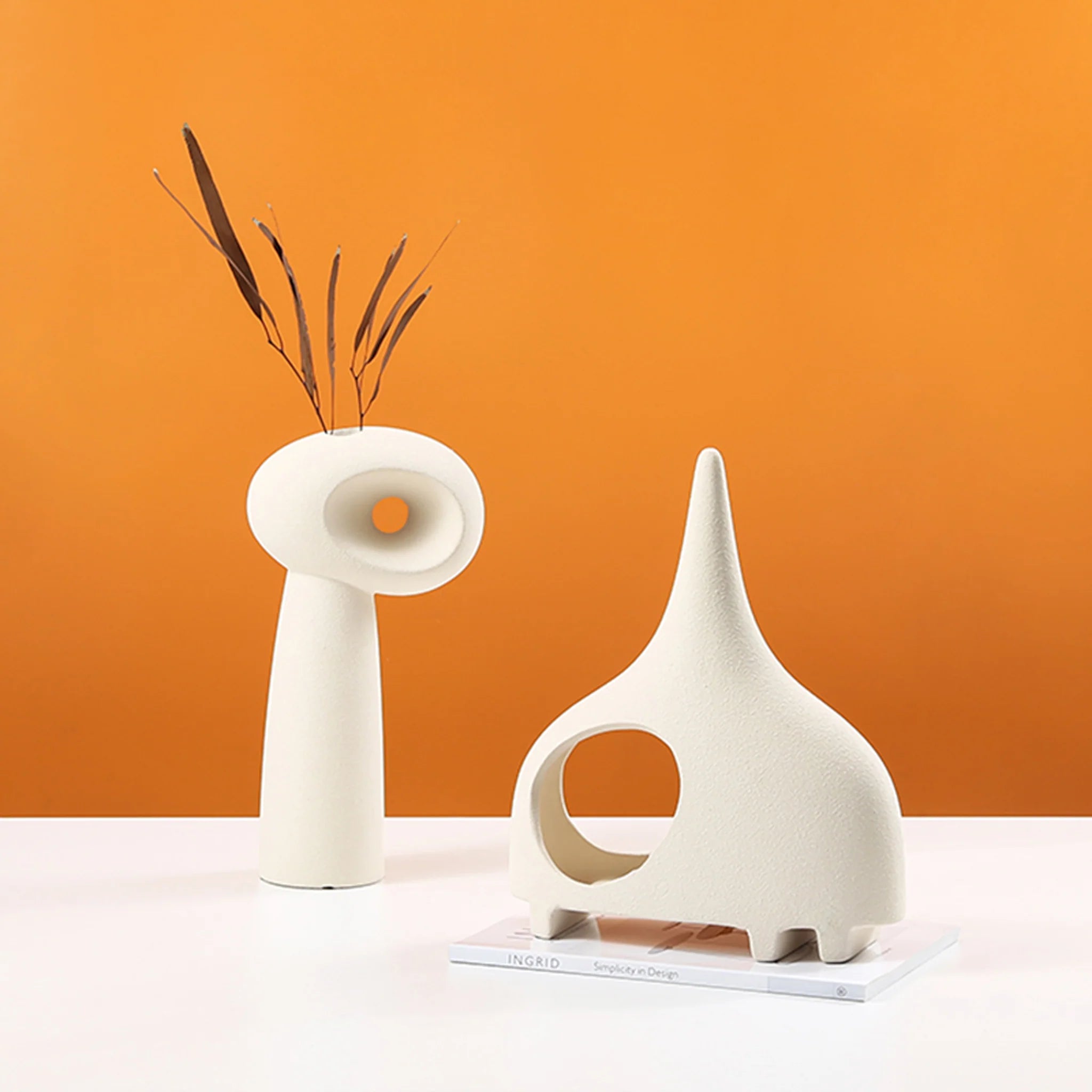 Pevela Single Eye Ceramic Sclupture