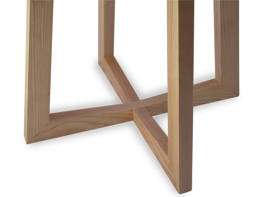 Tiril Round Dining Table