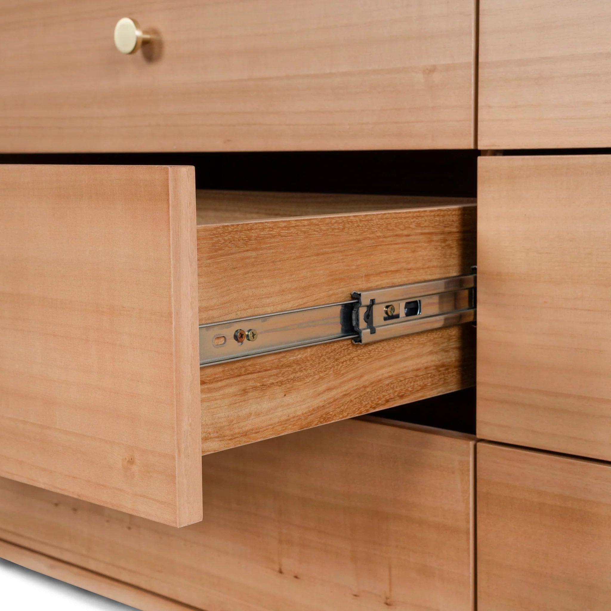 Pinonilo 1.4m Dresser Unit - Messmate