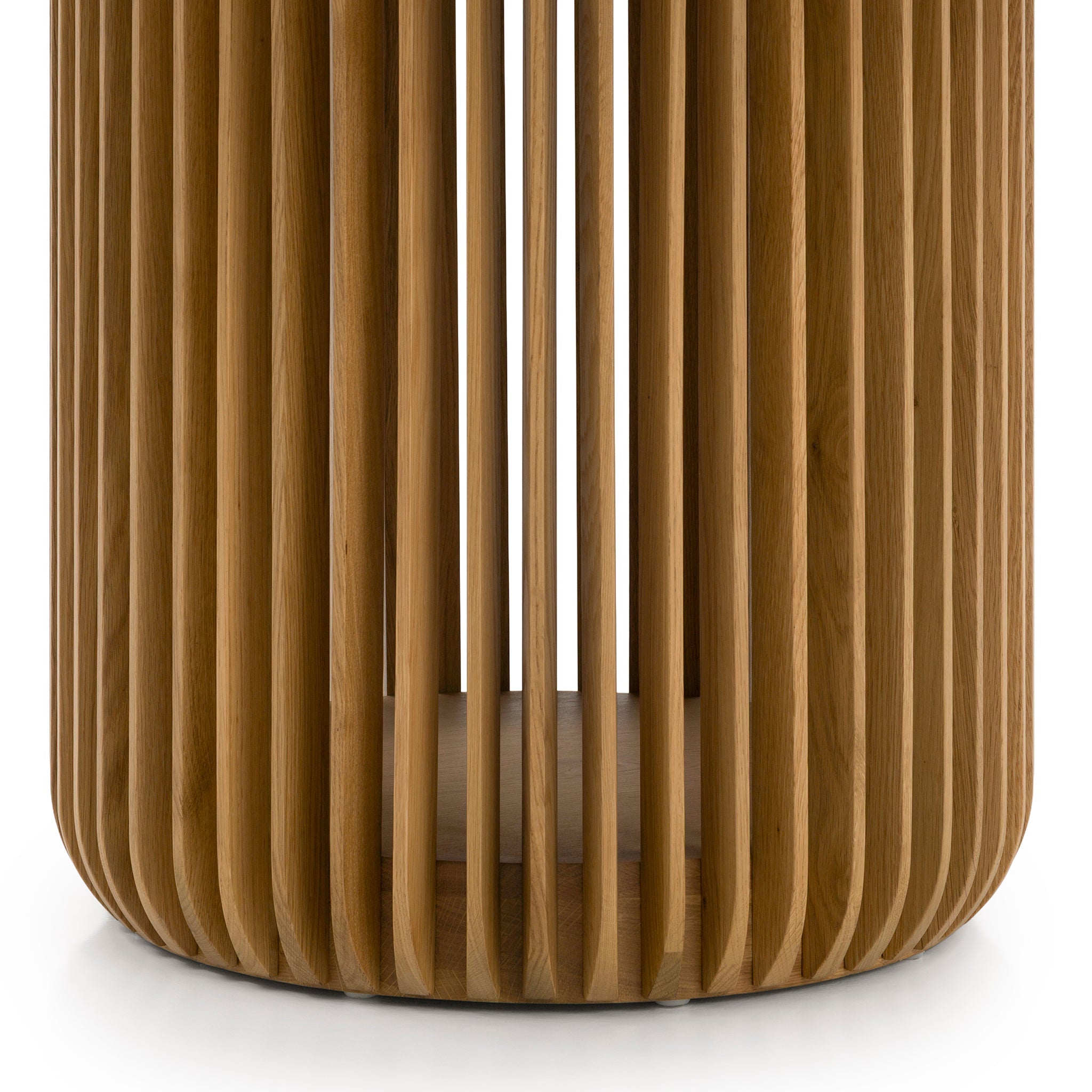 1.4m Round Dining Table - Natural - image 3