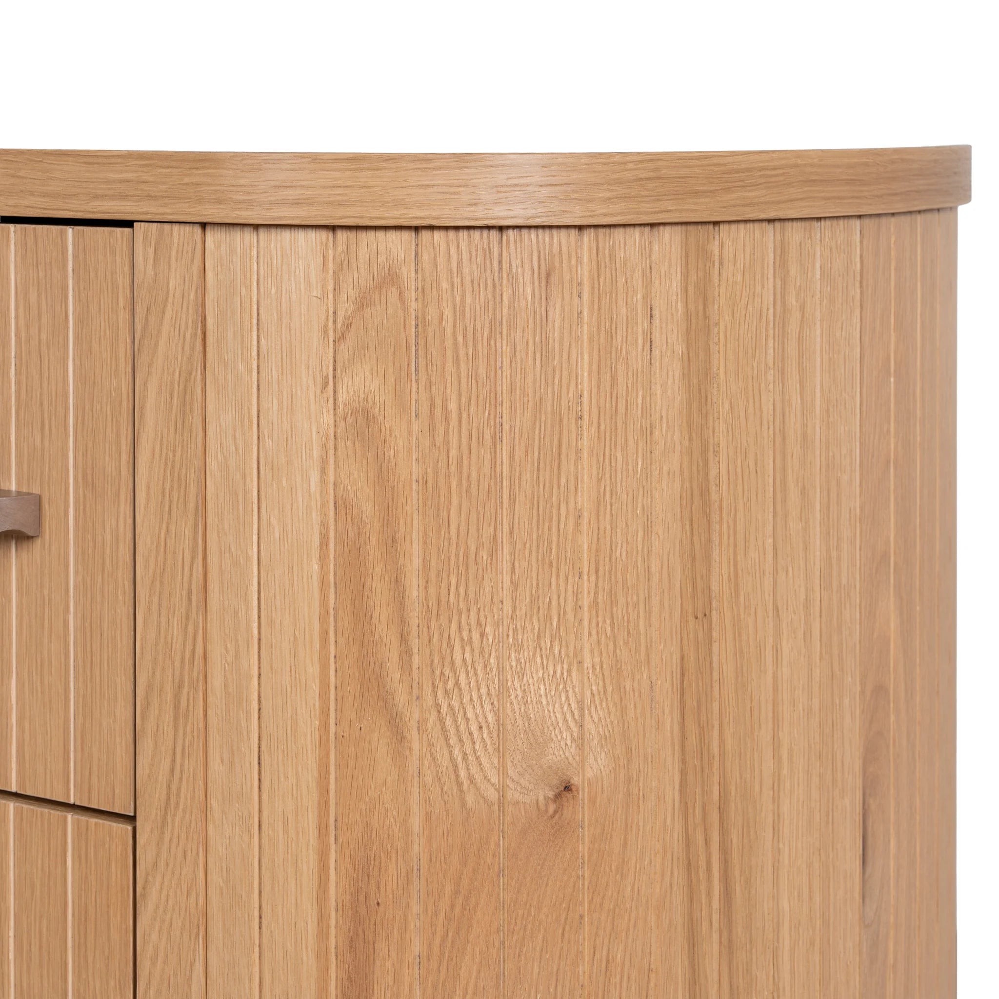 Niravela Chest of 3 Drawers - Knotty Oak