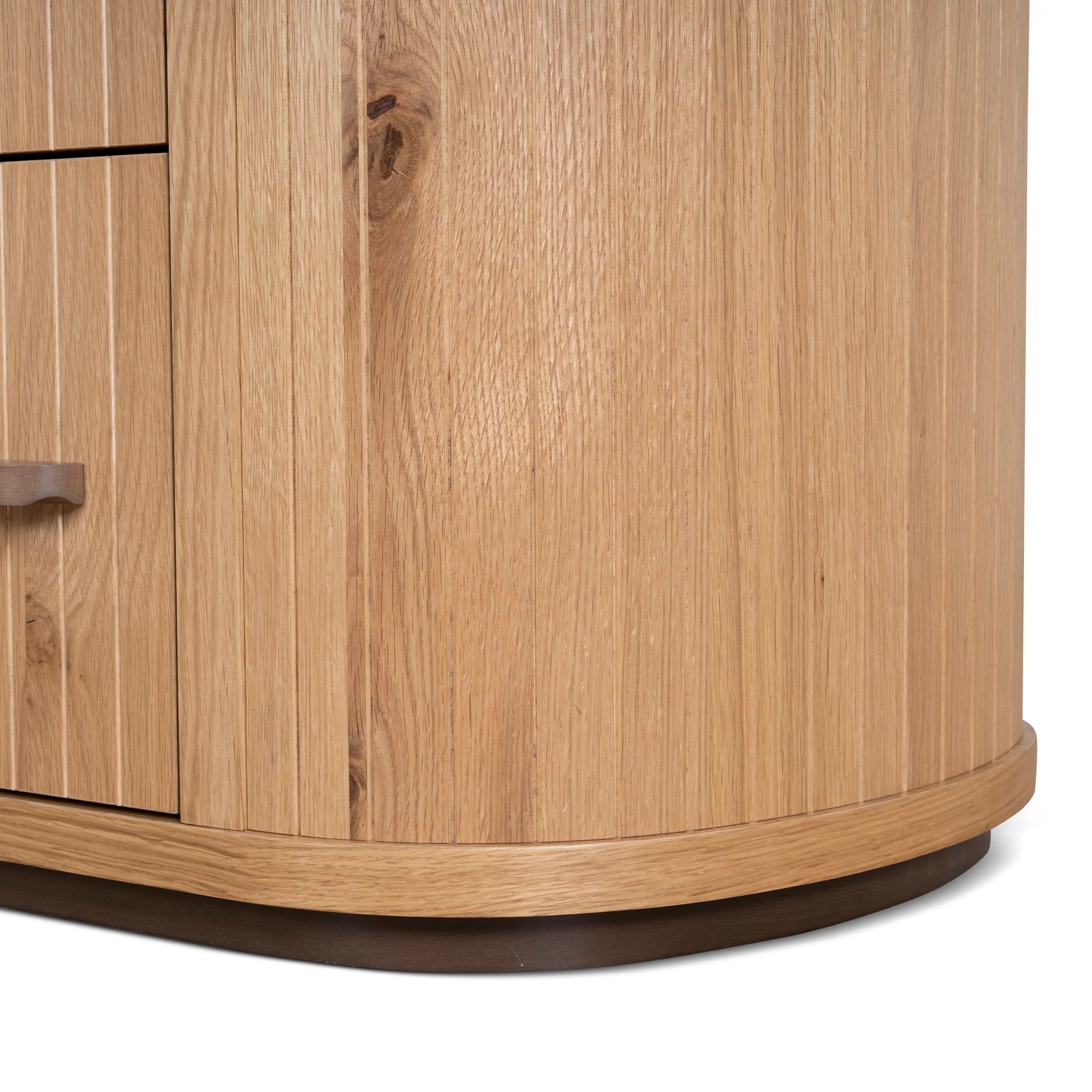 Niravela Chest of 3 Drawers - Knotty Oak