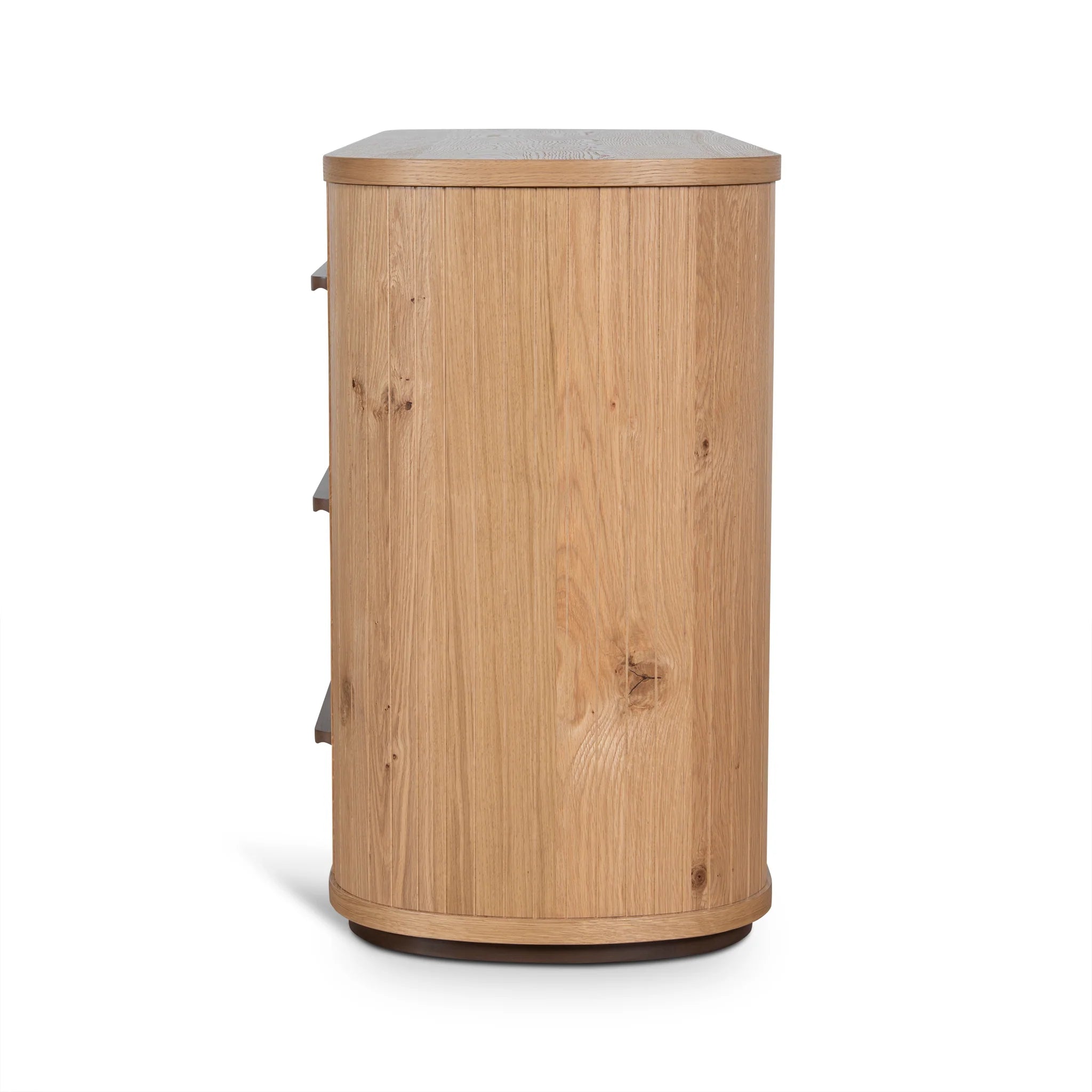 Larilo Chest of 6 Drawers - Knotty Oak