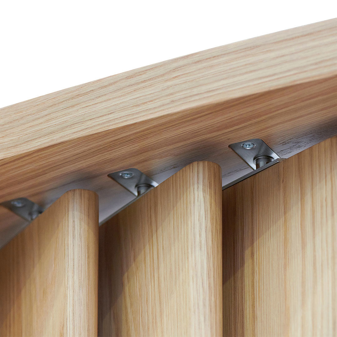 3m Curved Wall Stand - Natural Oak