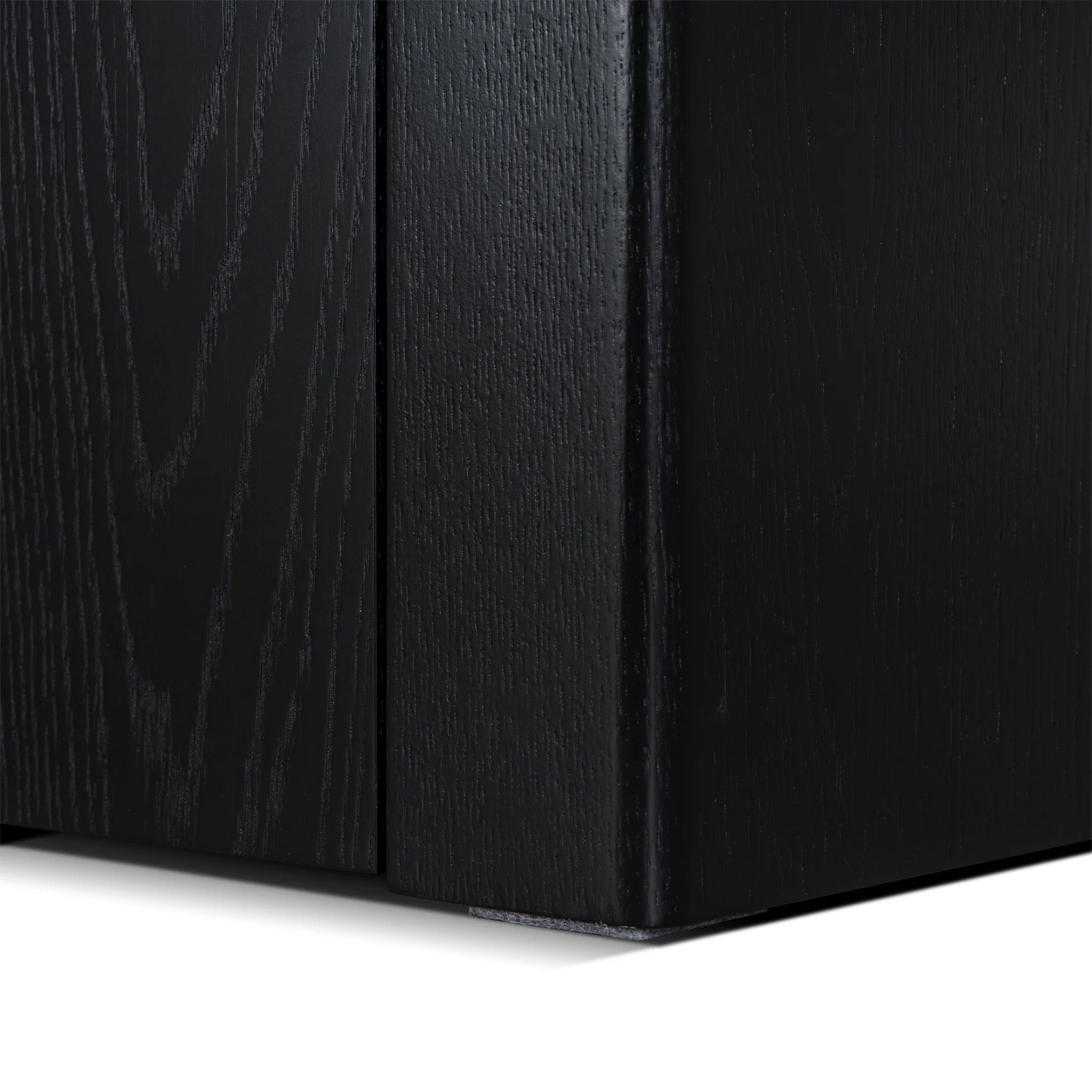 Veguta Extendable TV Entertainment Unit - Black Oak