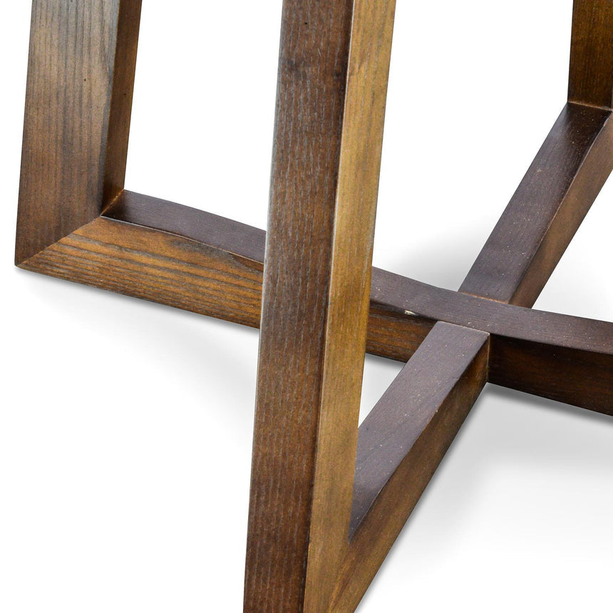 Tiril Round Dining Table