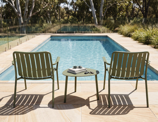 Roku Outdoor Lounge Chair in Matt Eucalyptus Green