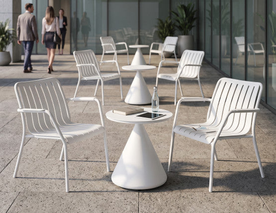 Roku Outdoor Lounge Chair in Matt White