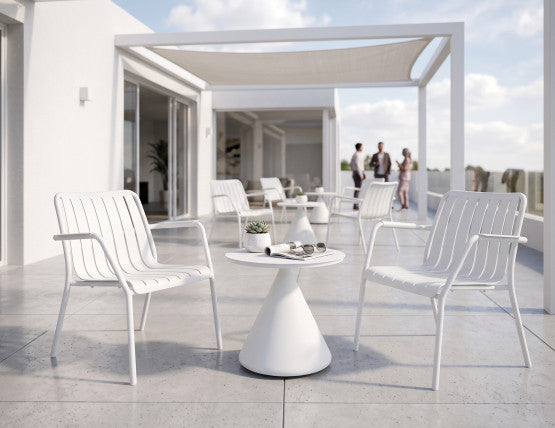 Roku Outdoor Lounge Chair in Matt White