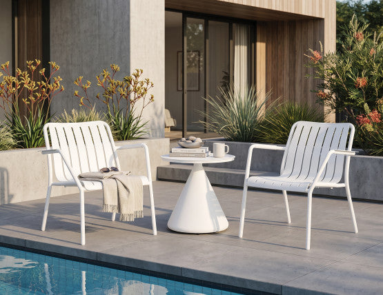 Roku Outdoor Lounge Chair in Matt White