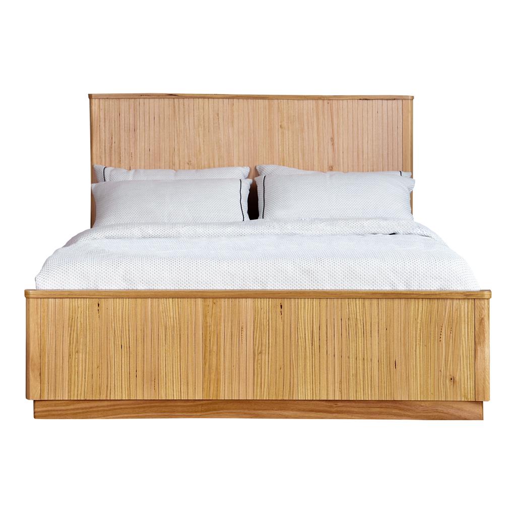 Ashby Fluted Messmate King Bed - Natural Ash