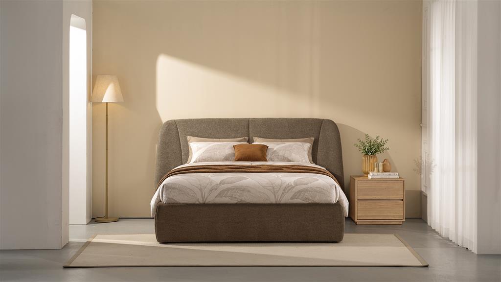 Selene Curved Upholstered Queen Bed - Cocoa