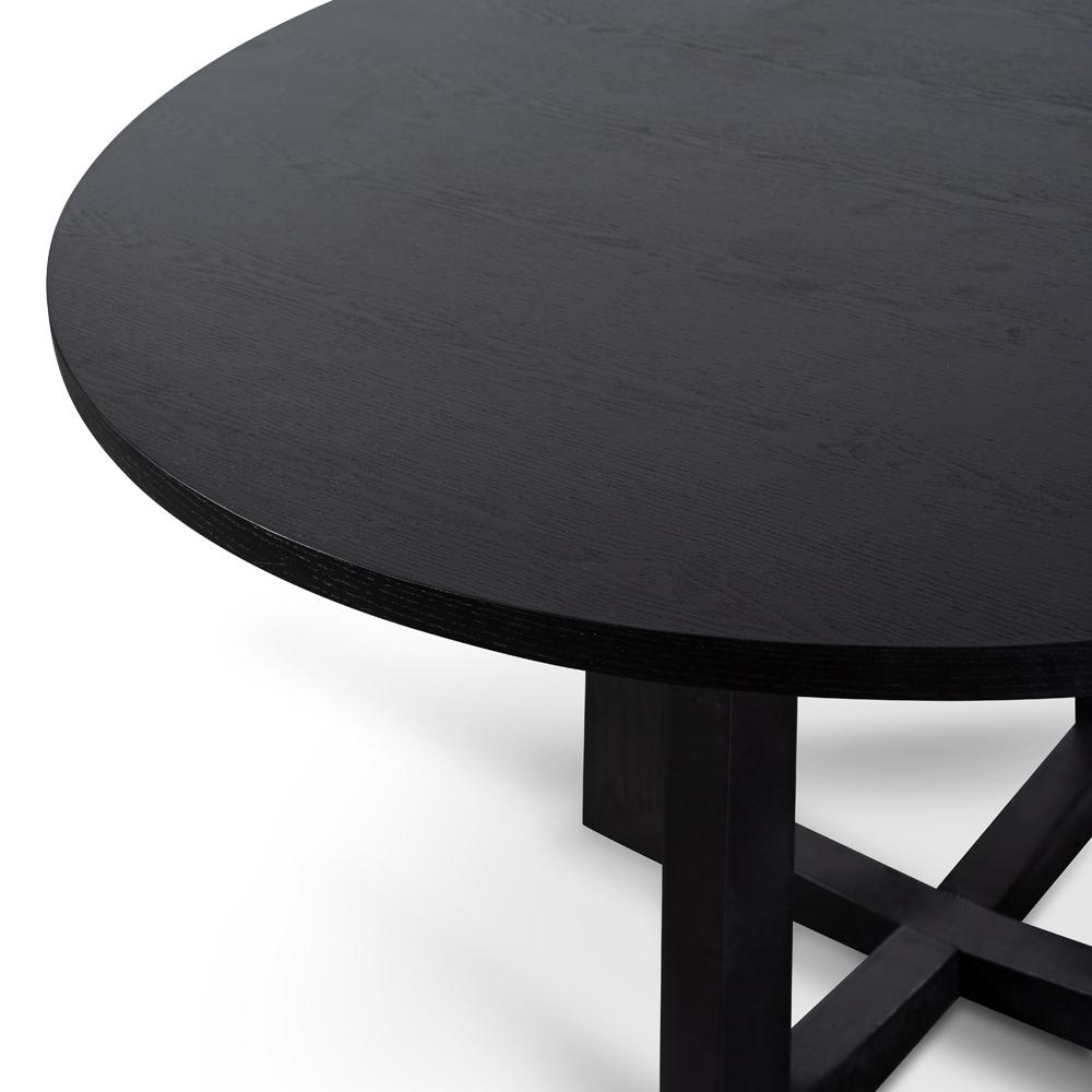 Tiril Round Dining Table